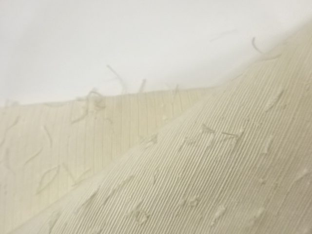  作家物　ひげ紬手描き山並みに草木・民家風景模様名古屋帯